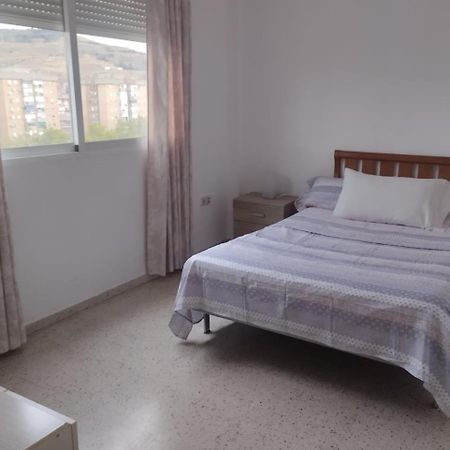 Spacious Room With Private Key And Wifi Granada Ngoại thất bức ảnh