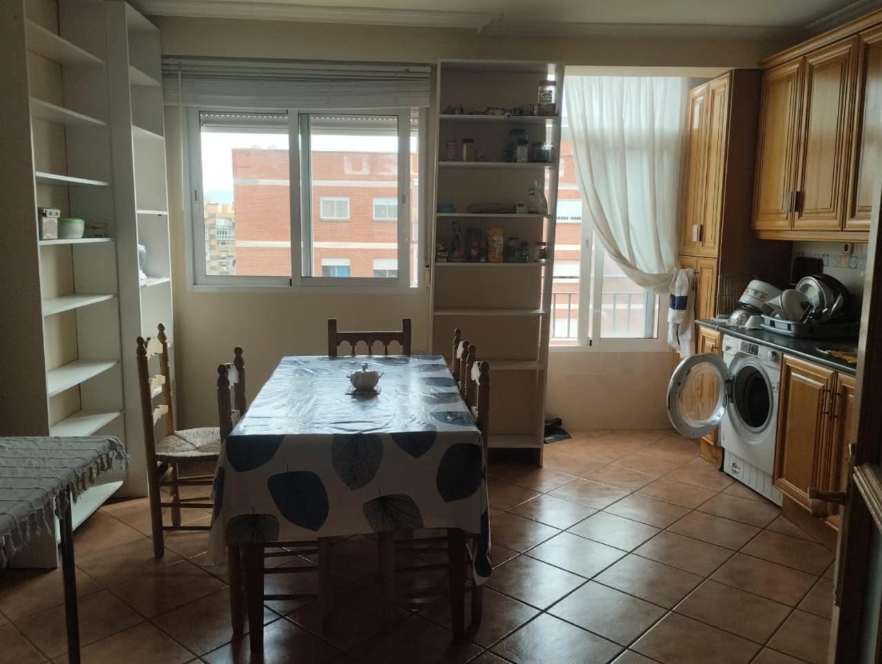 Spacious Room With Private Key And Wifi Granada Ngoại thất bức ảnh