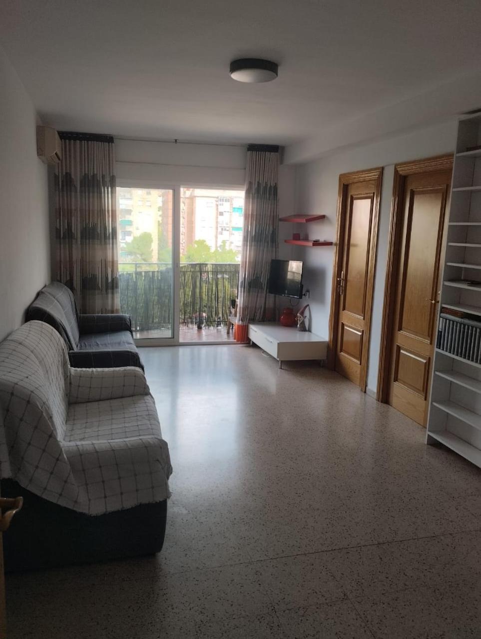 Spacious Room With Private Key And Wifi Granada Ngoại thất bức ảnh